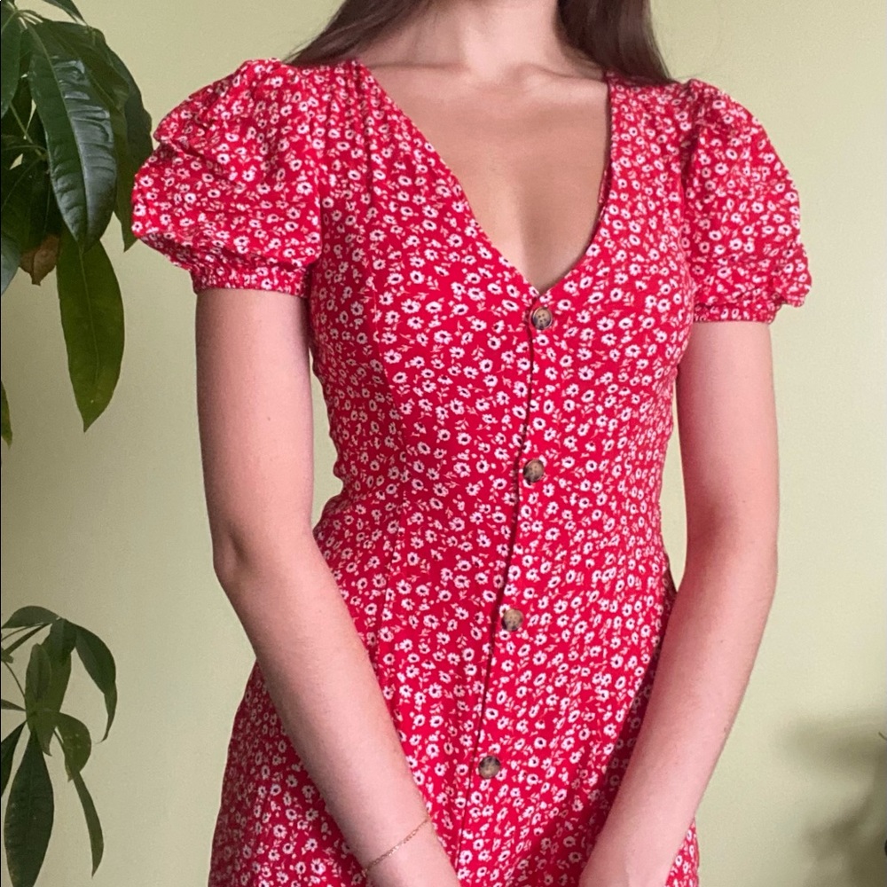 Sundress - Picture 2 of 5